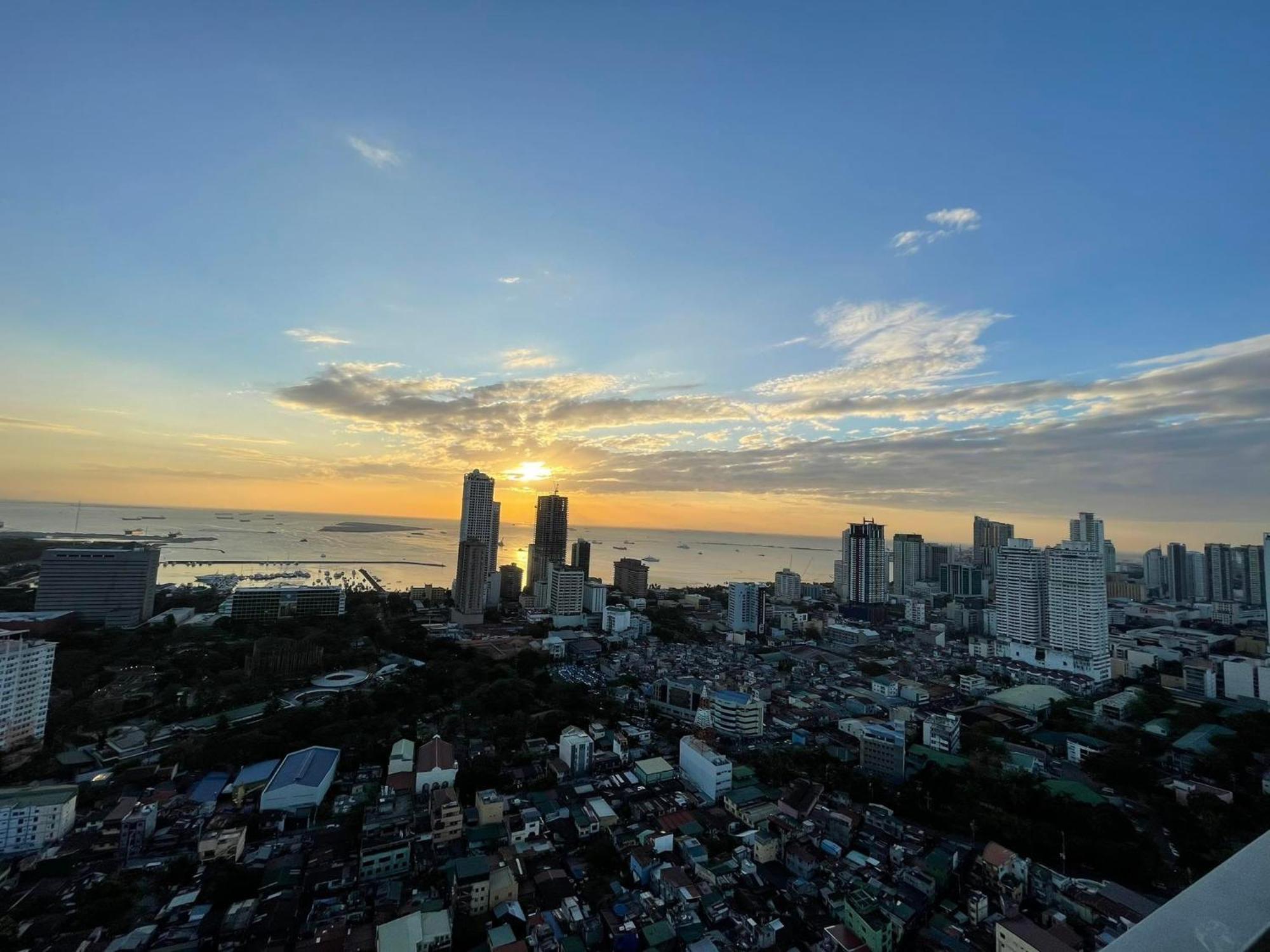Green Residences Staycation By Pbyy Manila Eksteriør bilde
