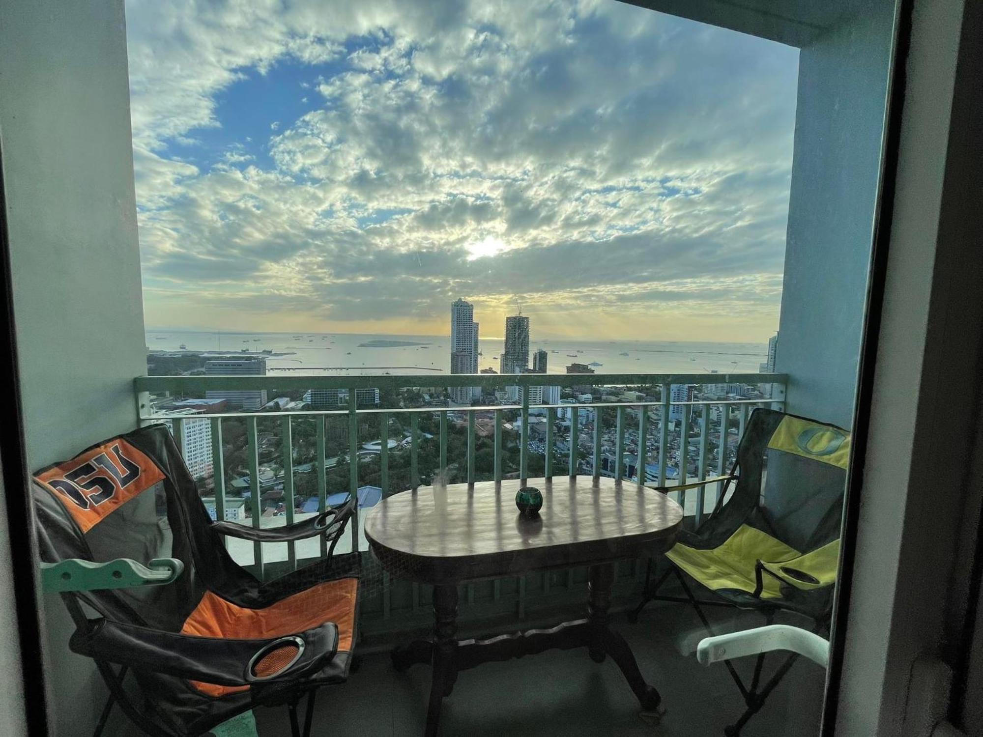Green Residences Staycation By Pbyy Manila Eksteriør bilde