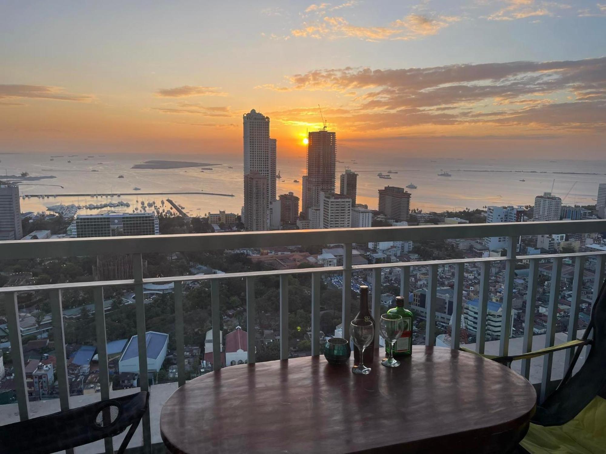 Green Residences Staycation By Pbyy Manila Eksteriør bilde